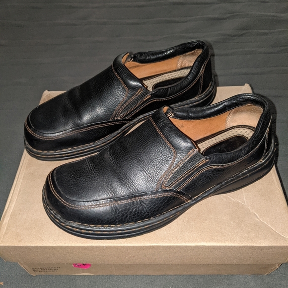 Men's Leather Slip-ons - Picture 1 of 4